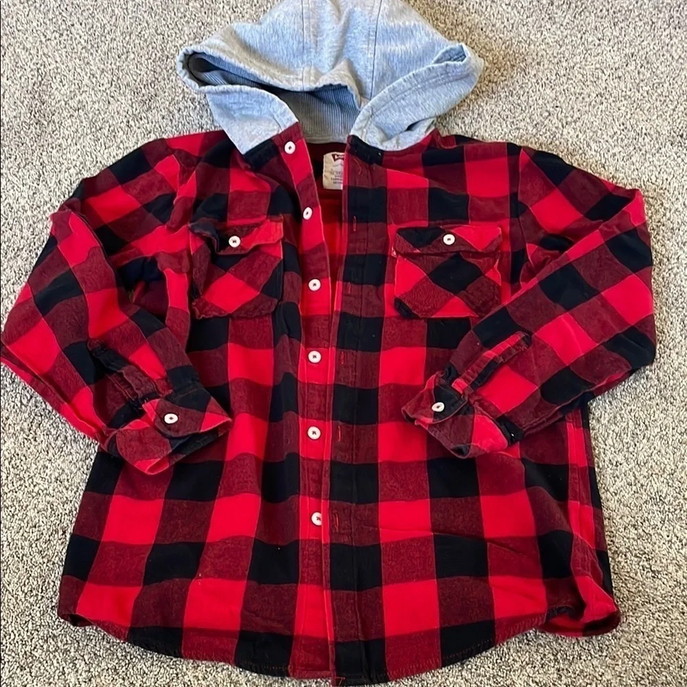 ⭐️ 3 for $20 Levis boys Red and Black Plaid Hooded Shirt
